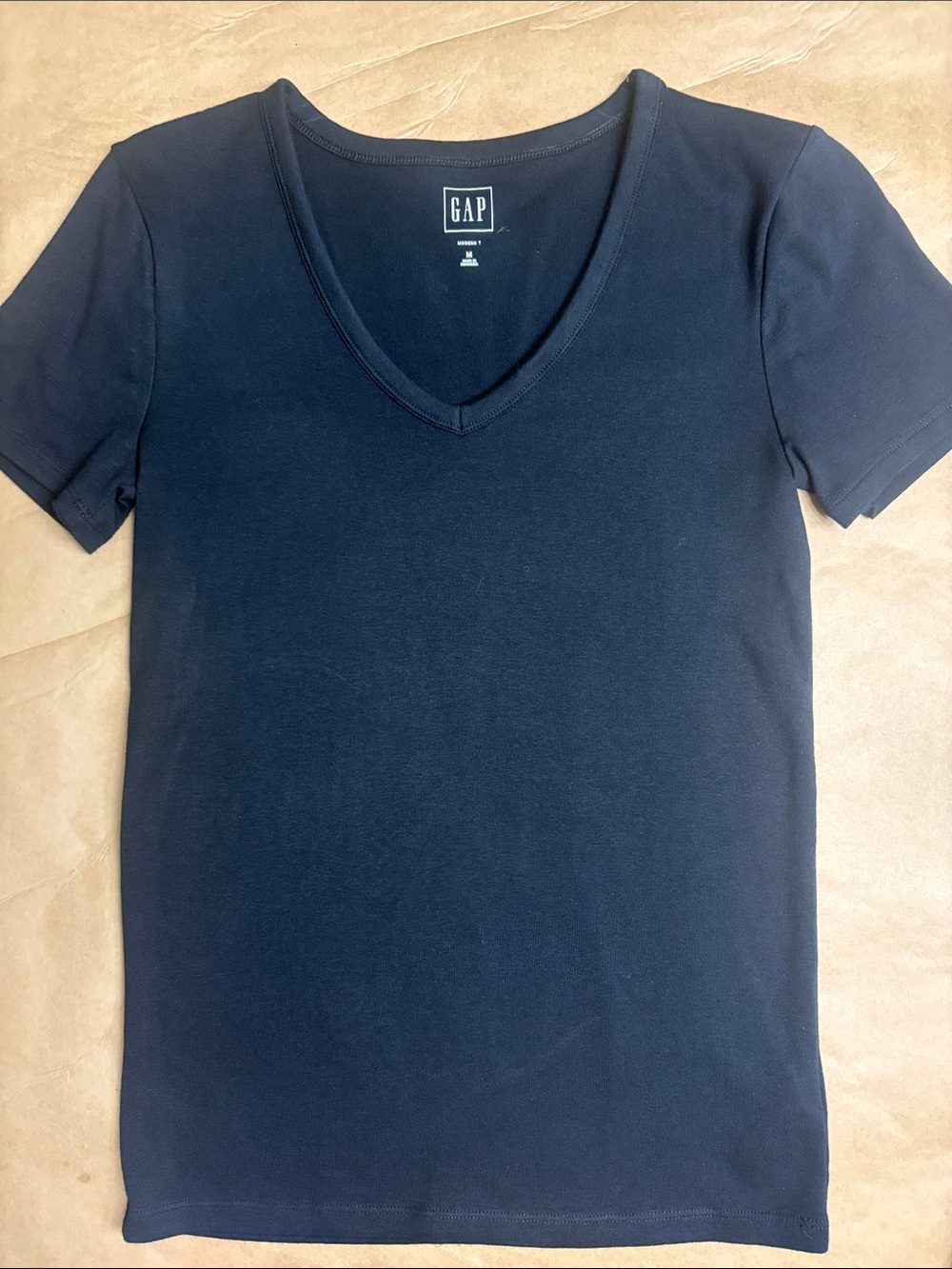 GAP Women's Black V-Neck Short Sleeve Tee